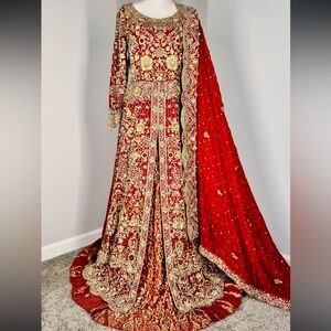 Traditional Pakistani Wedding Dress